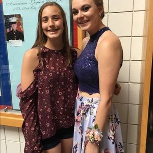 Maroon floral cold shoulder flowy shirt